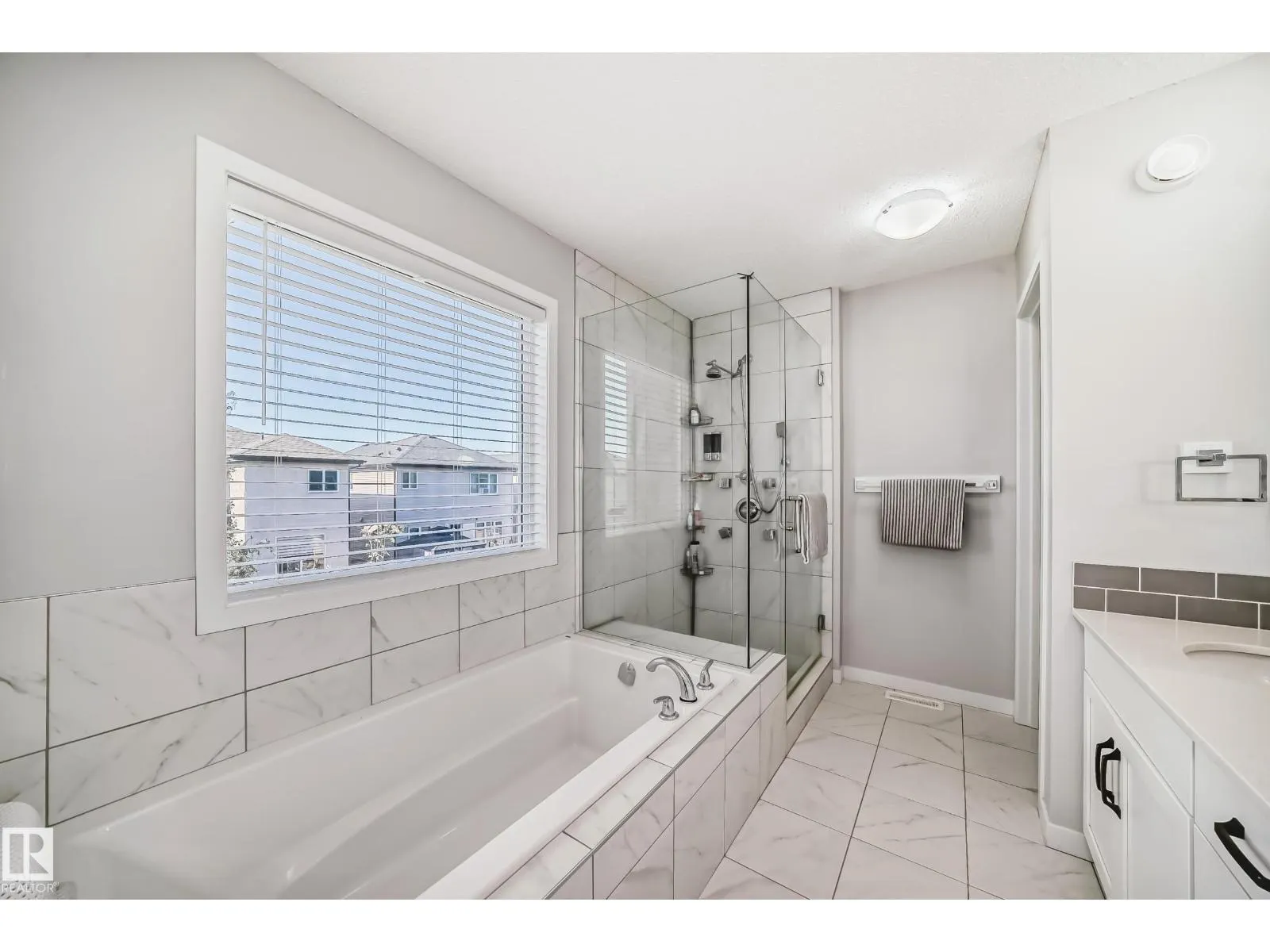 17112 64 ST NW