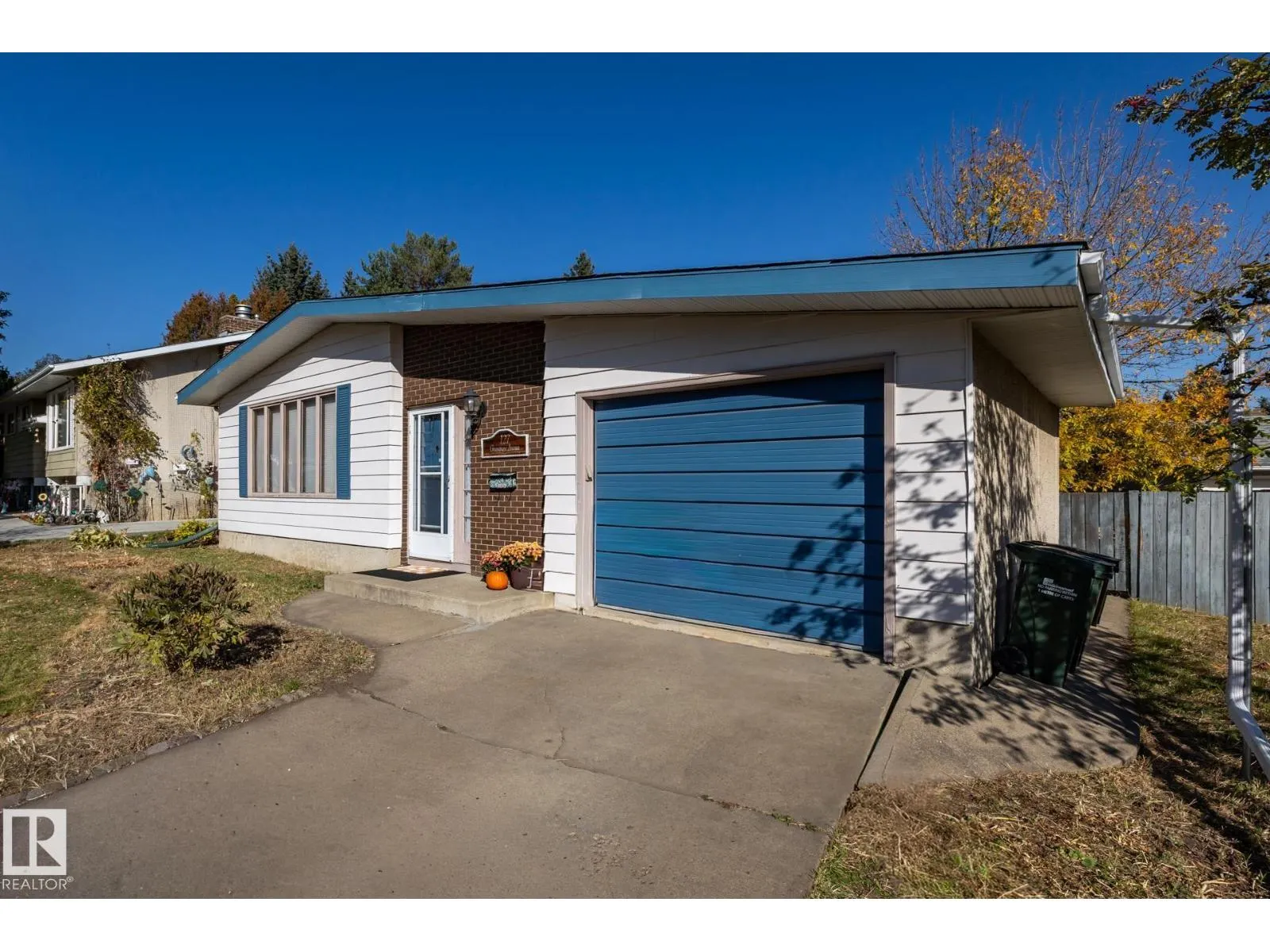 127 GREENGROVE AV