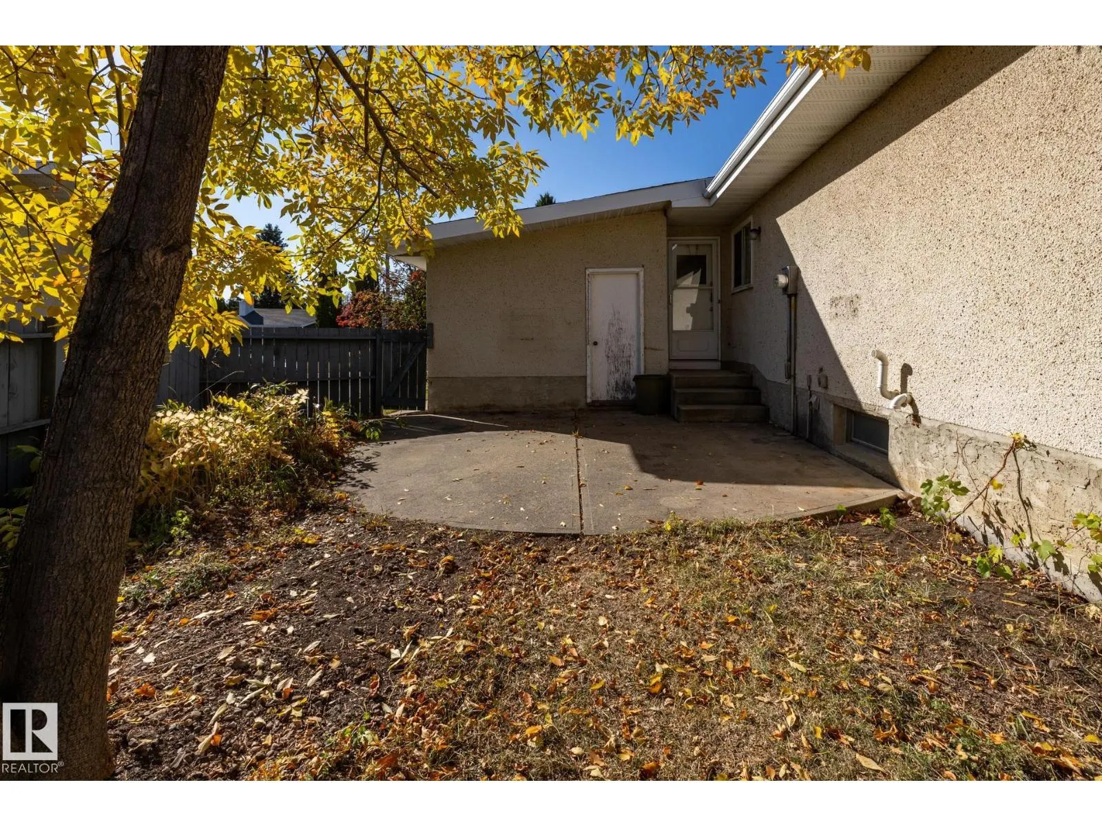 127 GREENGROVE AV