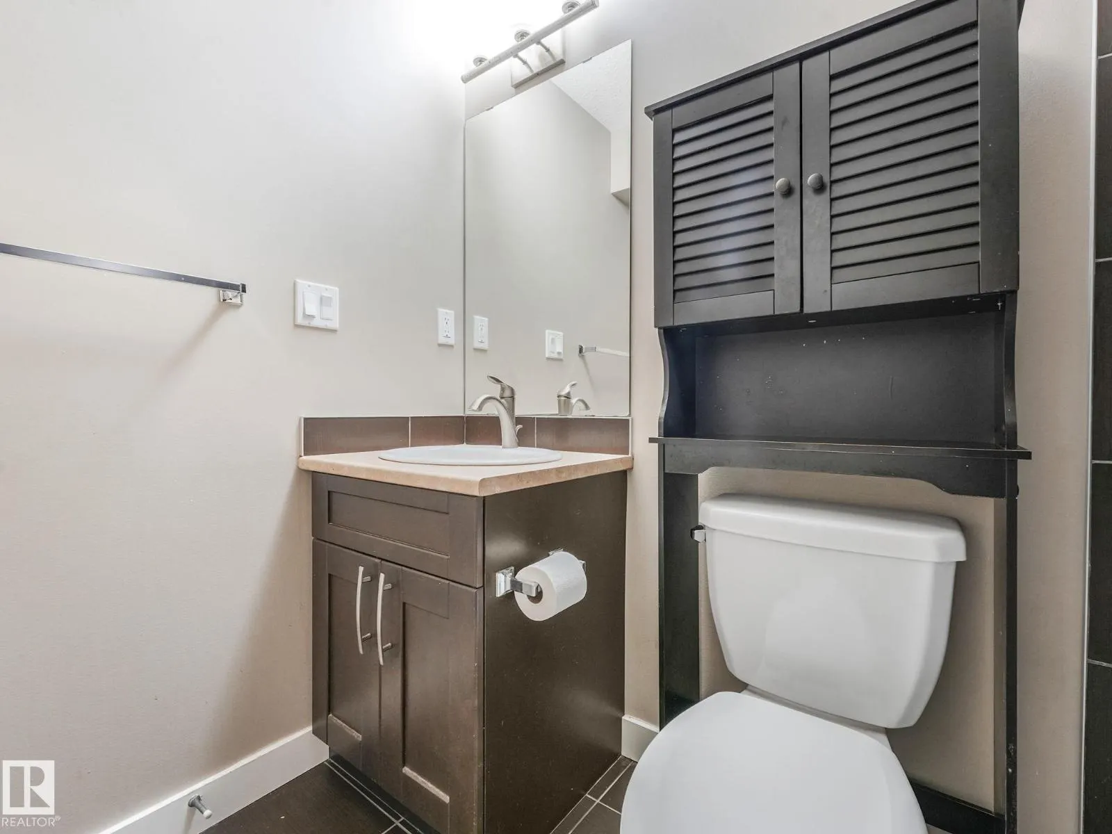 1004 SECORD PM NW