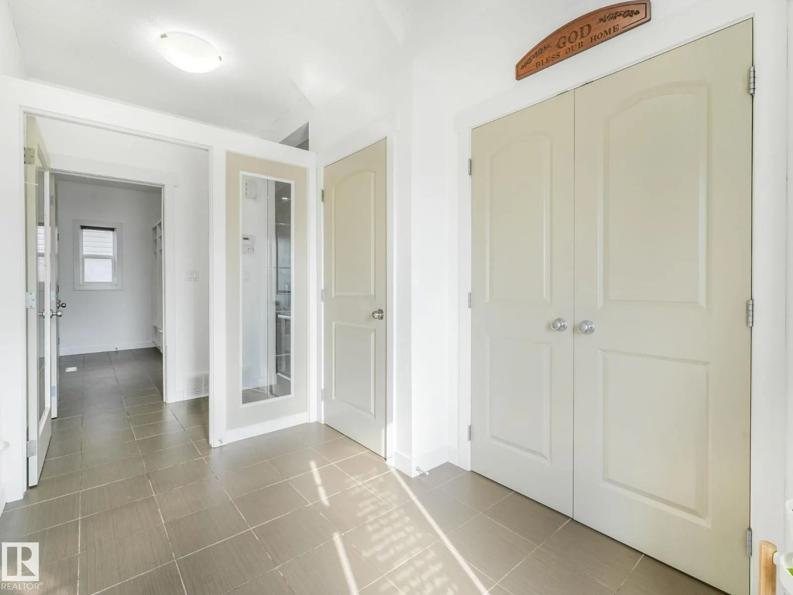 1004 SECORD PM NW
