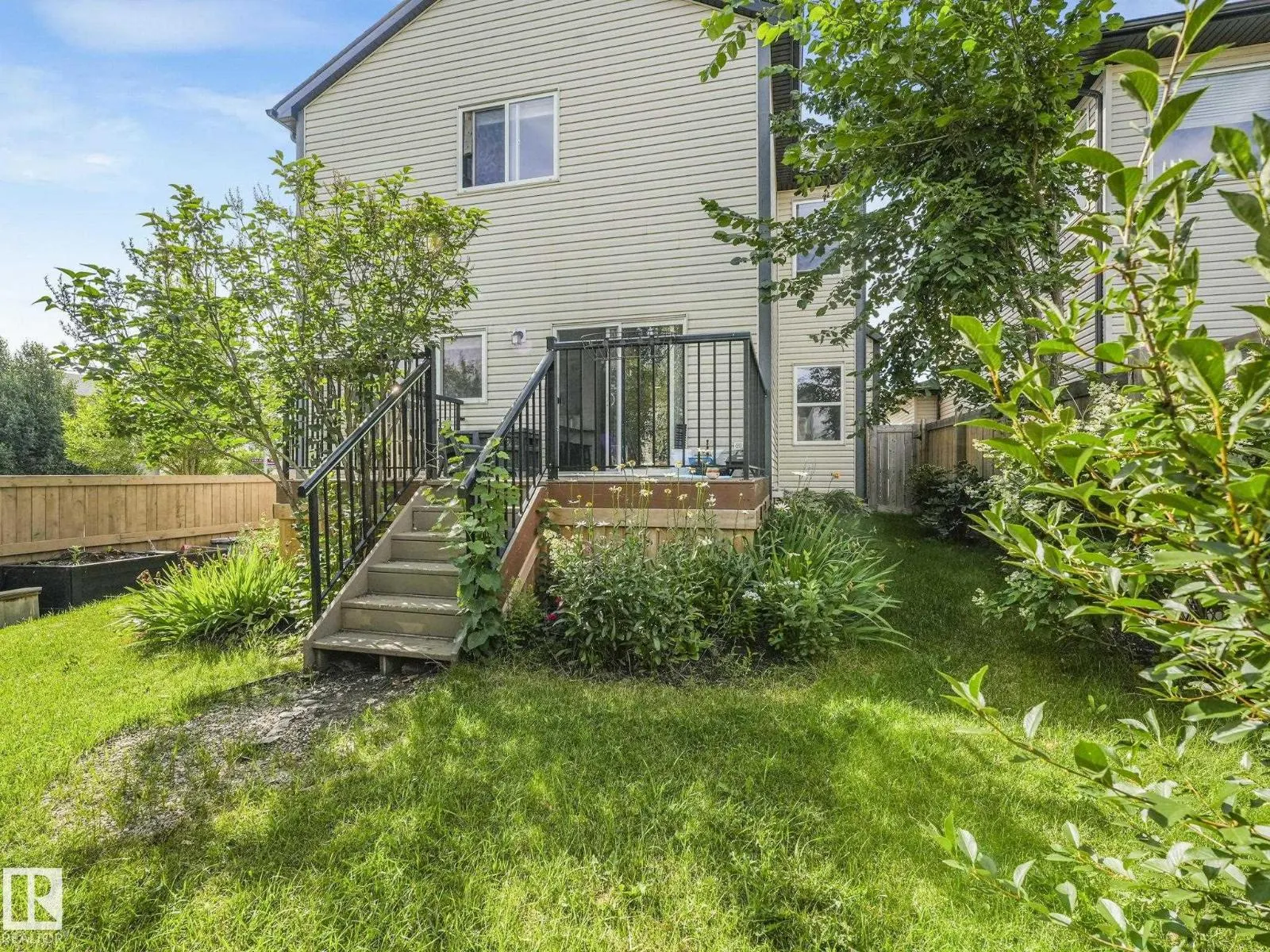 1004 SECORD PM NW