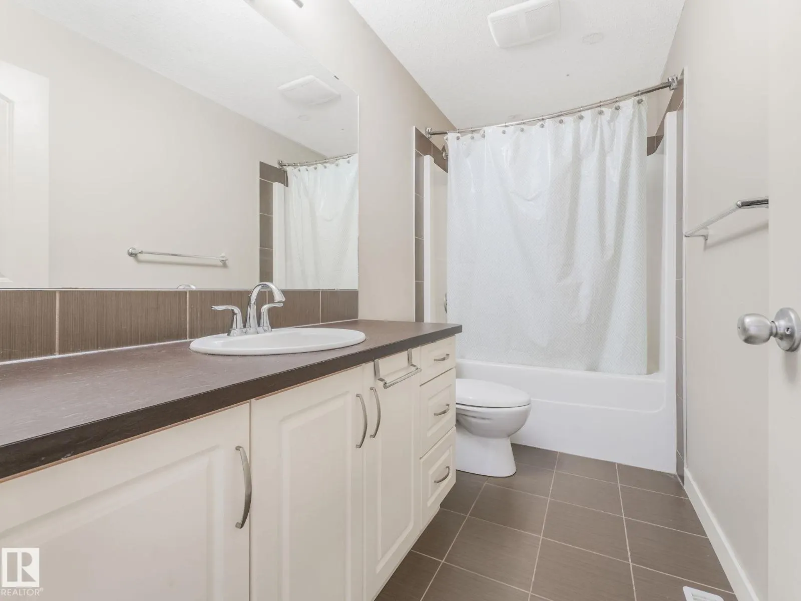 1004 SECORD PM NW