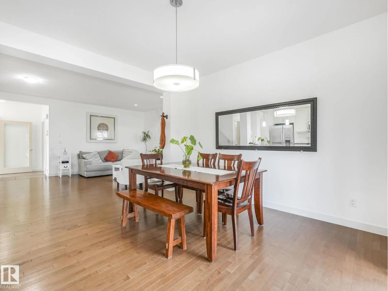 1004 SECORD PM NW
