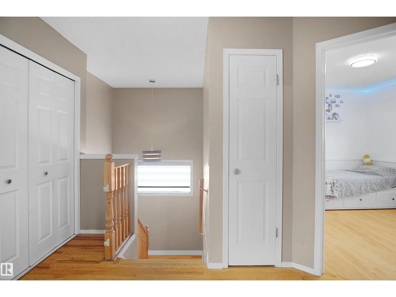 15519 70 ST NW