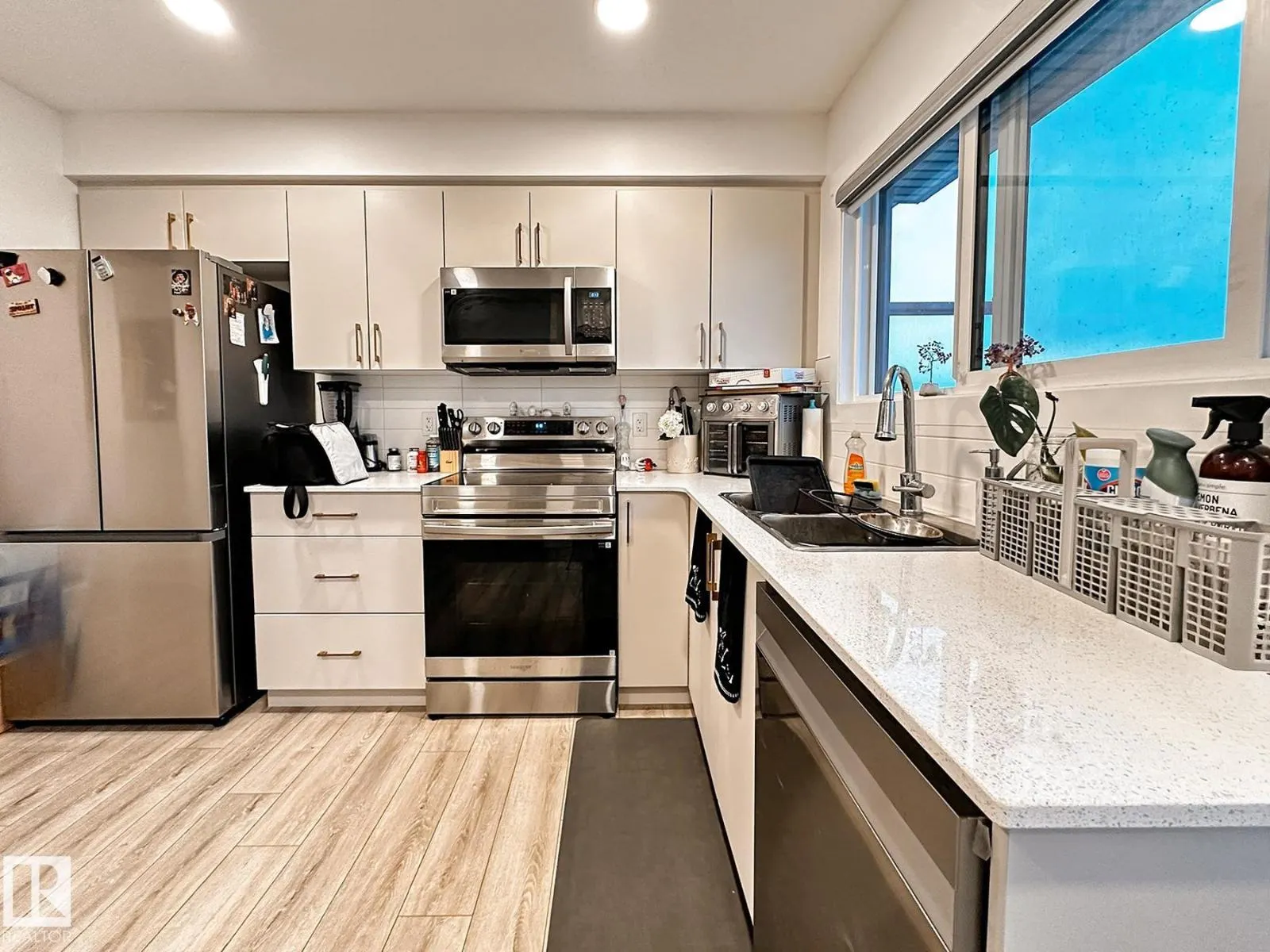 #13 1025 SECORD PROMENADE PM NW