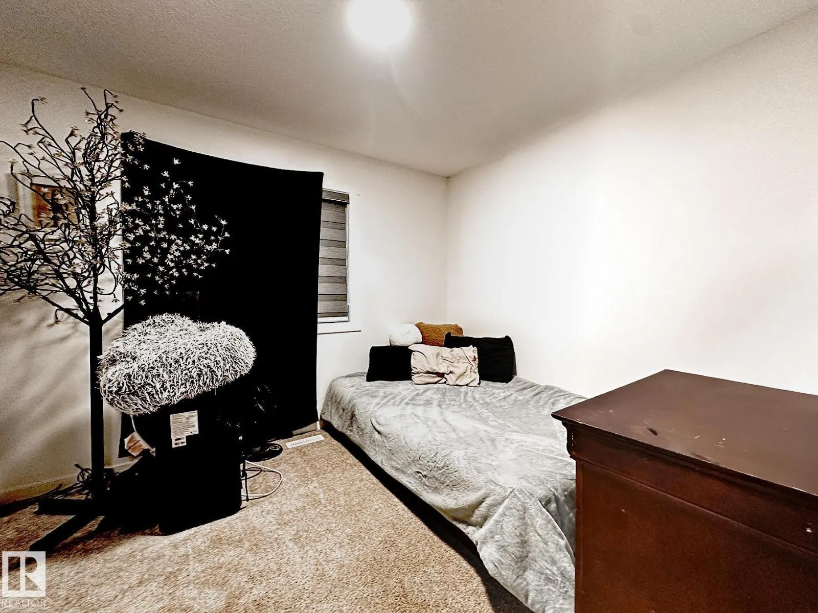 #13 1025 SECORD PROMENADE PM NW