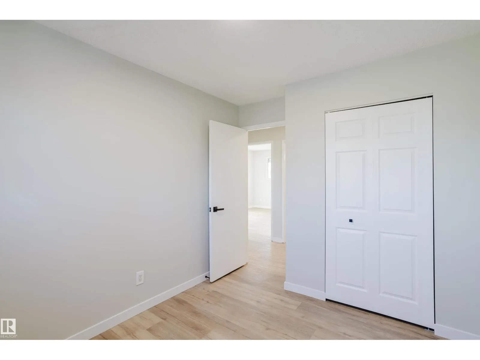 6303 179 ST NW