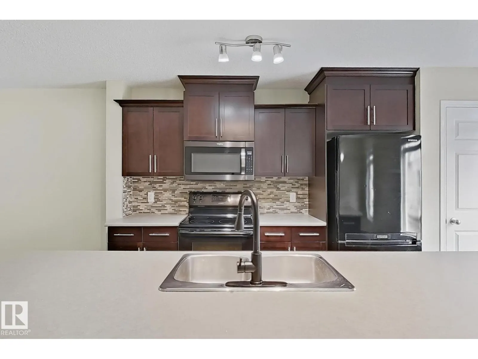 #150 1804 70 ST SW