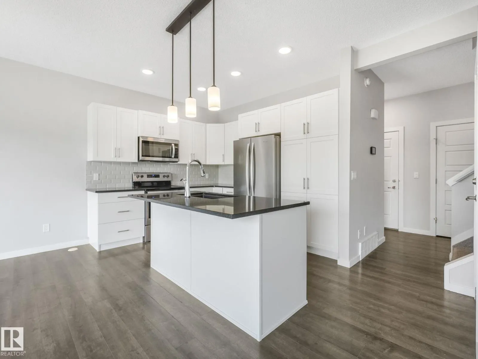 1407 DARBY GREEN GR SW