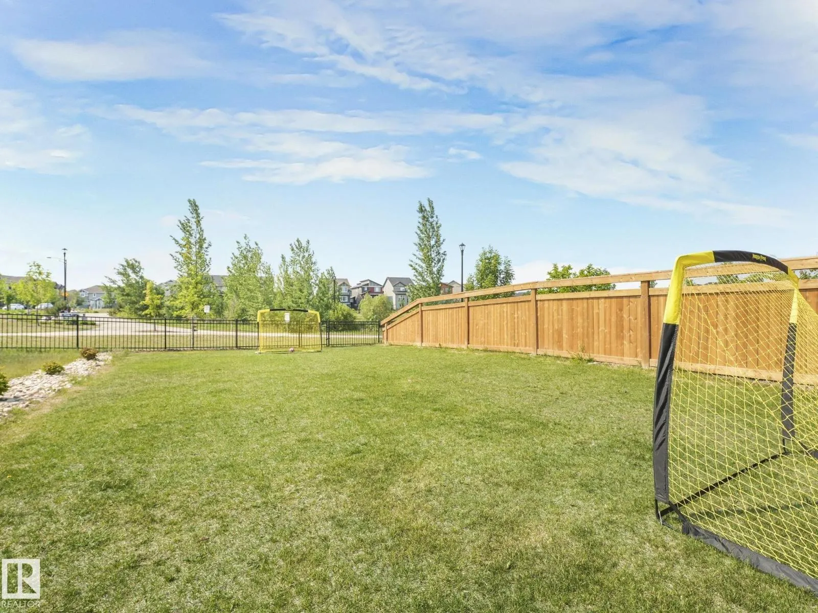 1407 DARBY GREEN GR SW