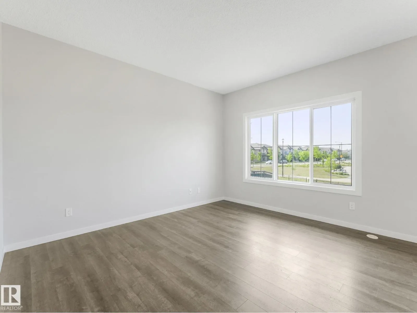 1407 DARBY GREEN GR SW