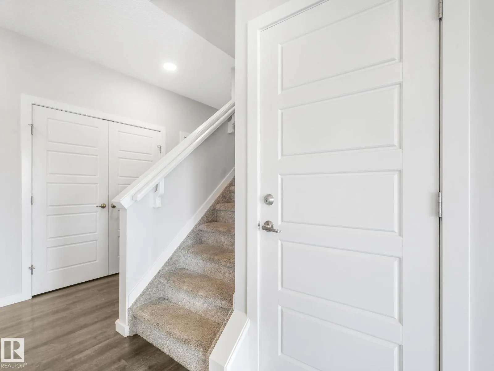 1407 DARBY GREEN GR SW