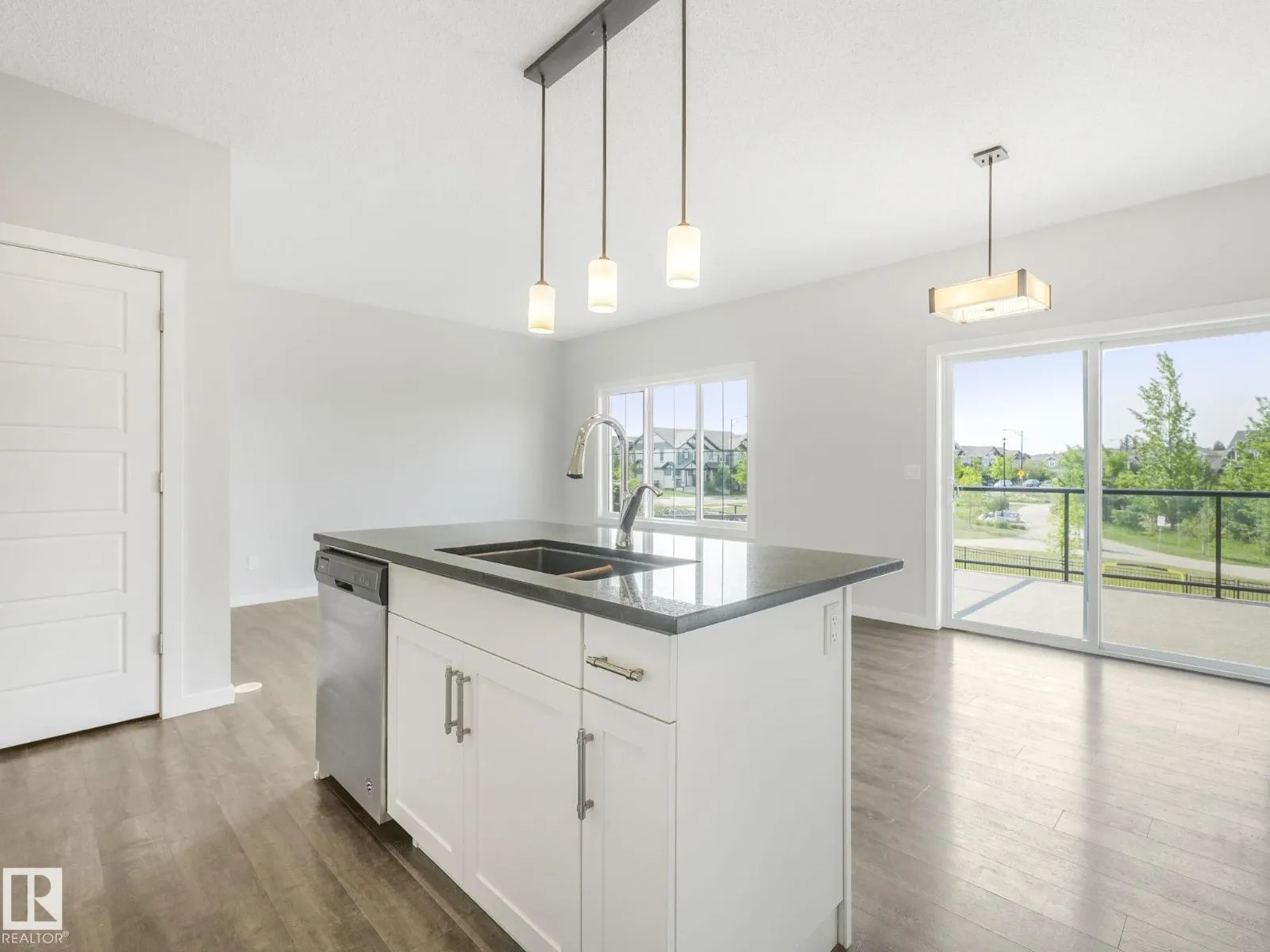1407 DARBY GREEN GR SW