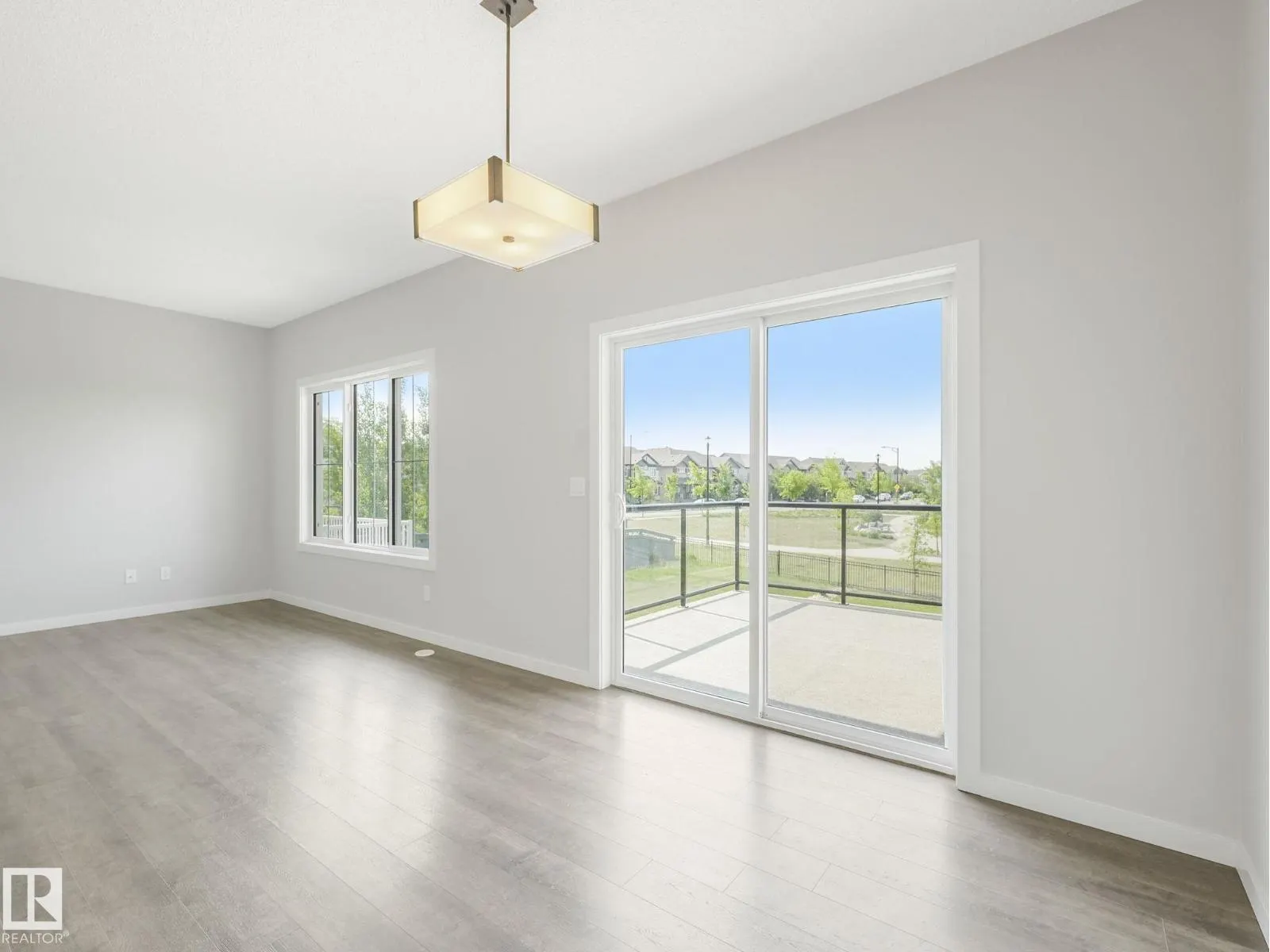 1407 DARBY GREEN GR SW