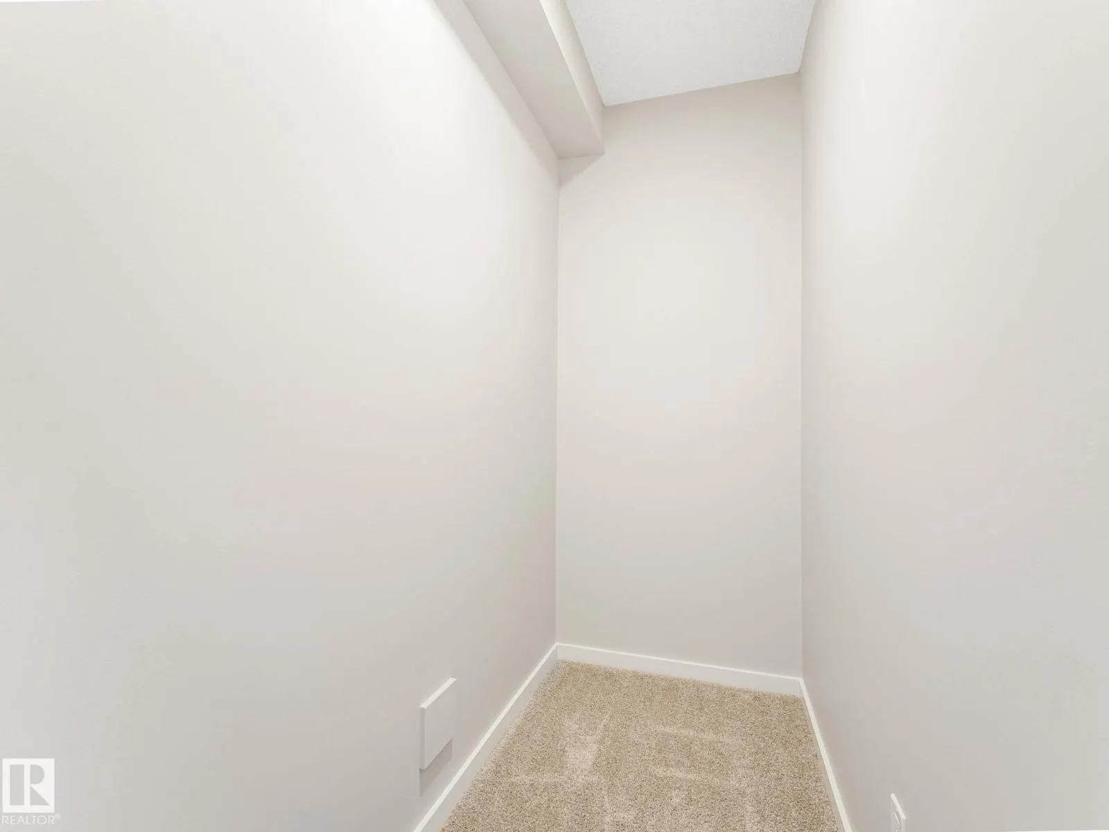 1407 DARBY GREEN GR SW
