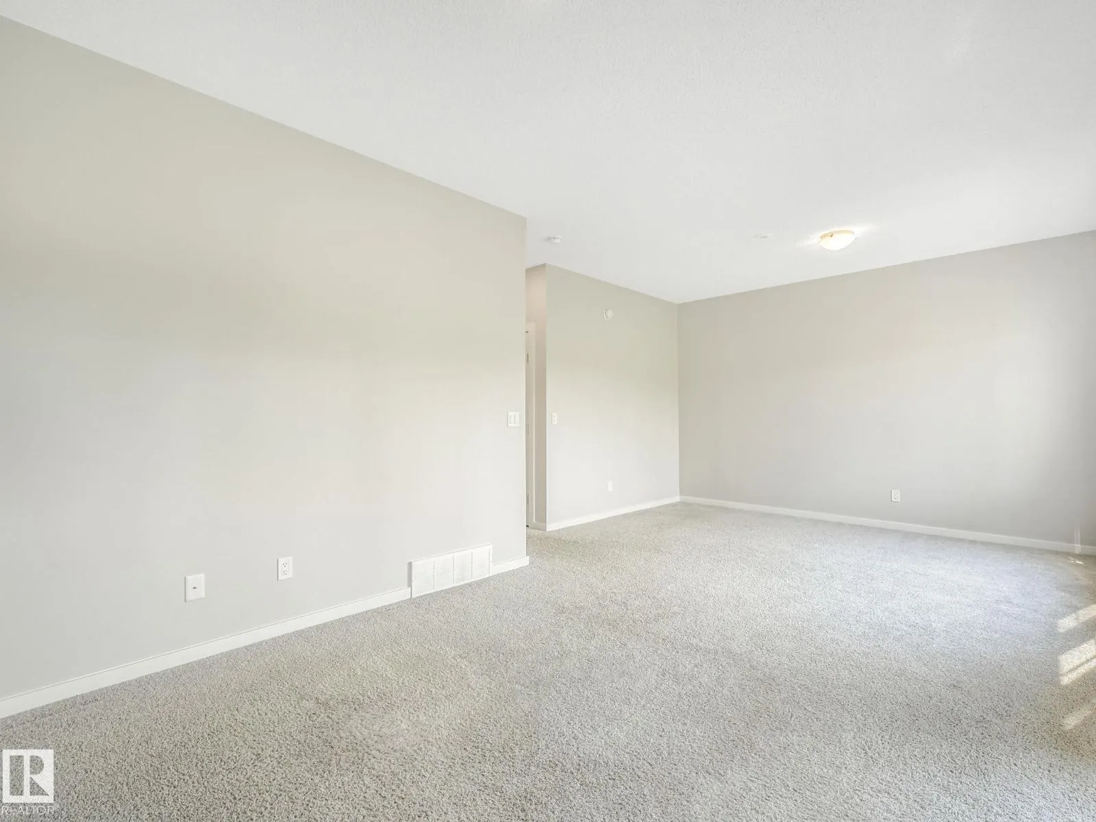 1407 DARBY GREEN GR SW