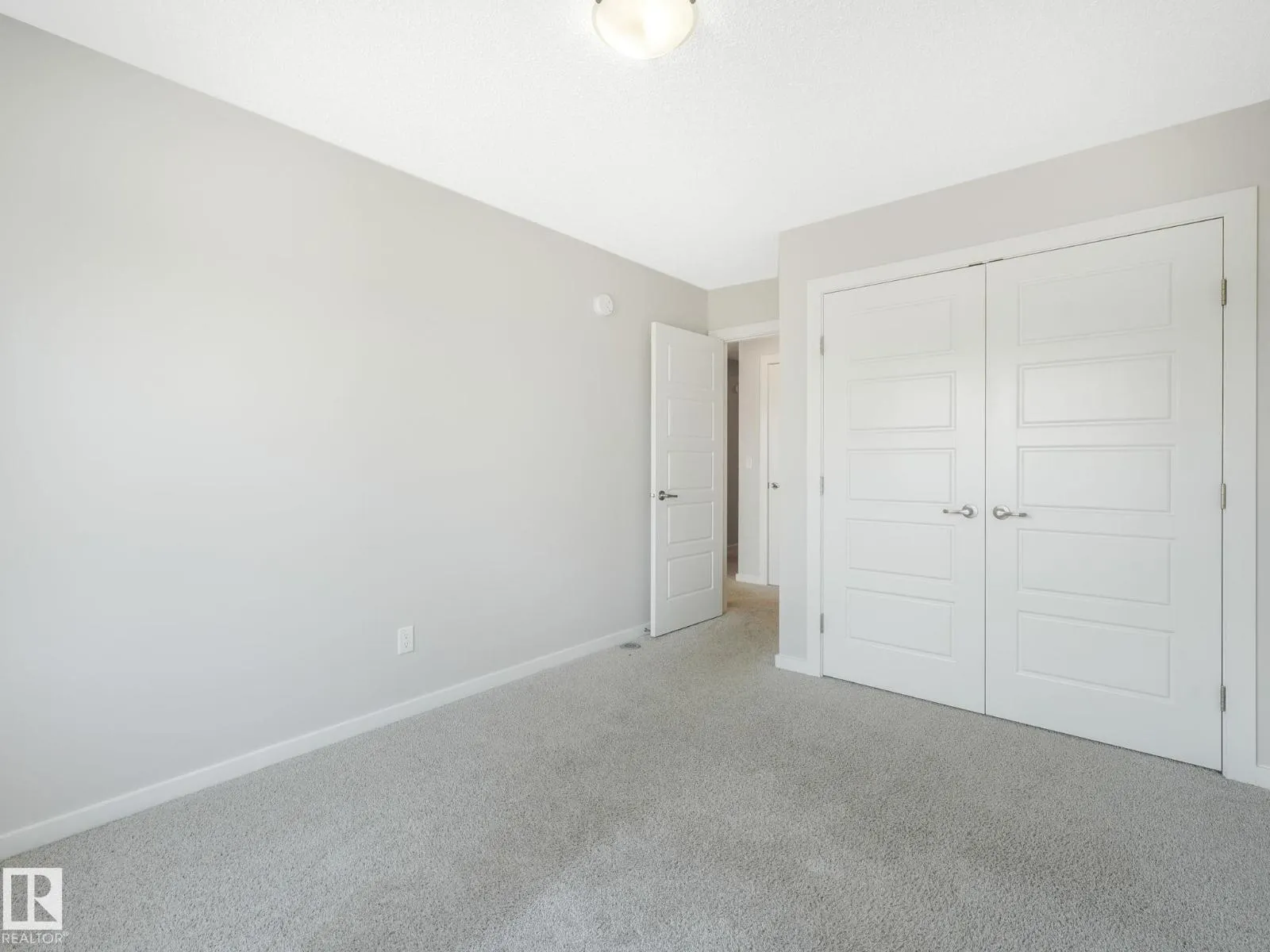 1407 DARBY GREEN GR SW