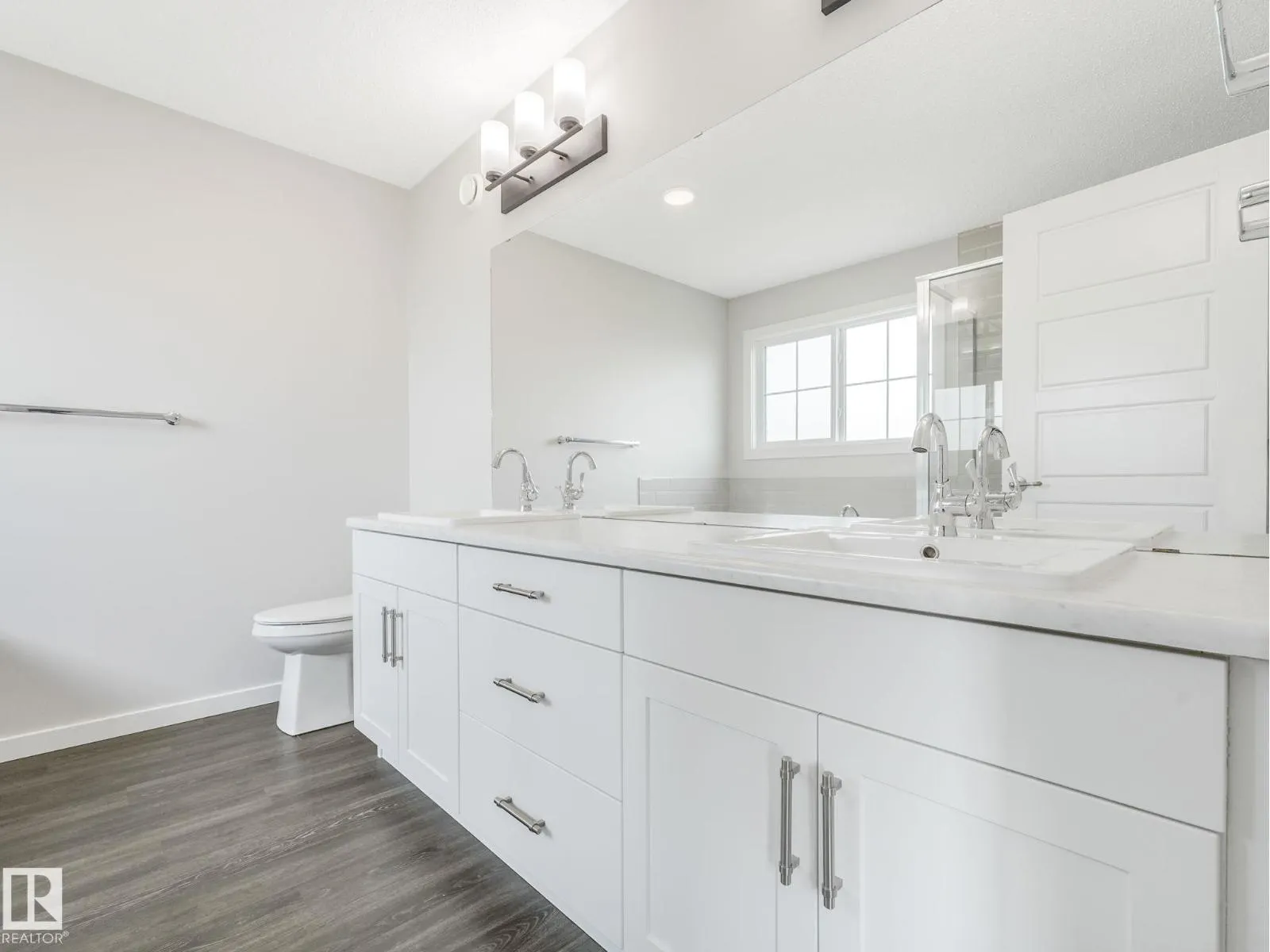 1407 DARBY GREEN GR SW