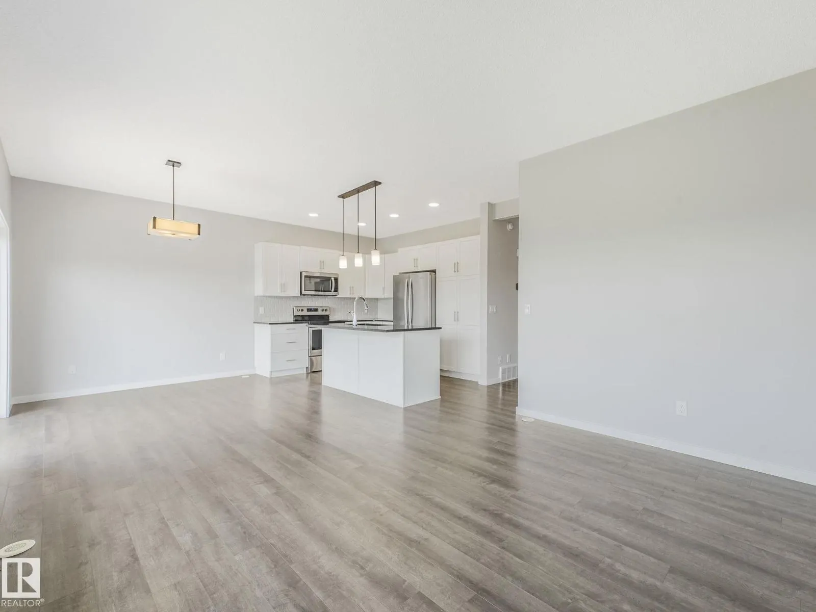 1407 DARBY GREEN GR SW