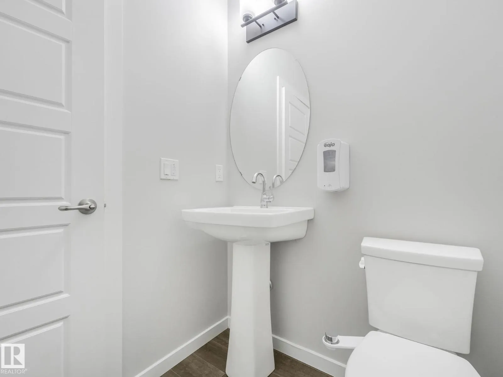 1407 DARBY GREEN GR SW