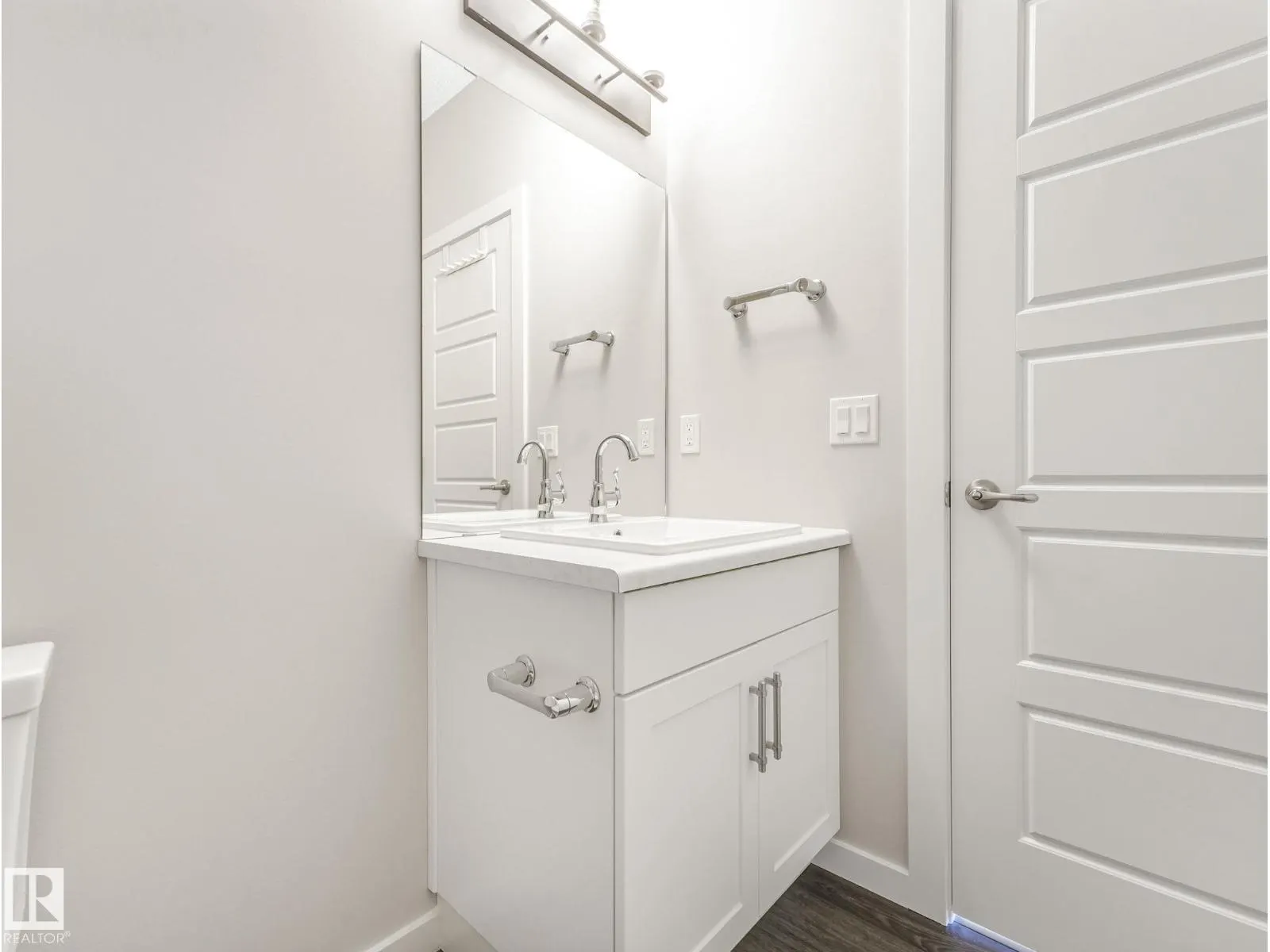1407 DARBY GREEN GR SW