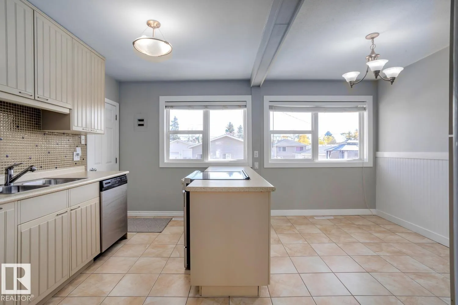 13031 116 ST NW