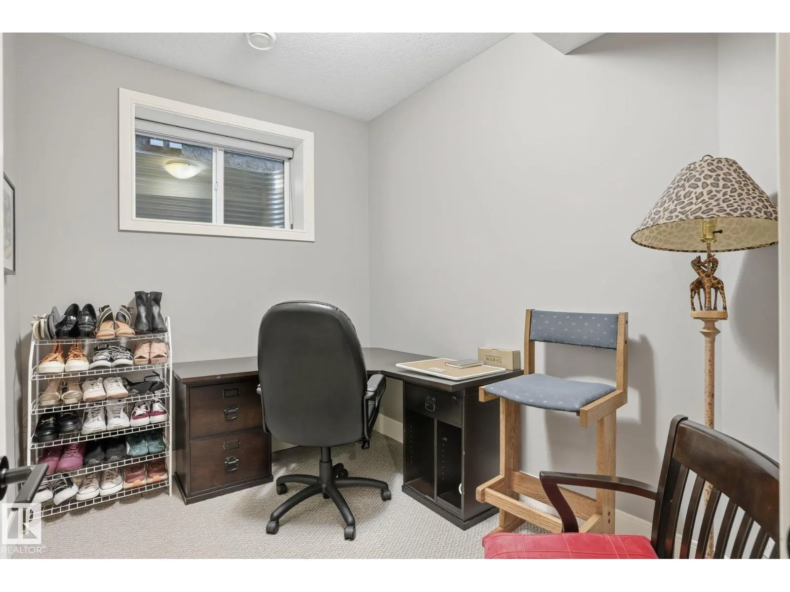 11121 81 AV NW