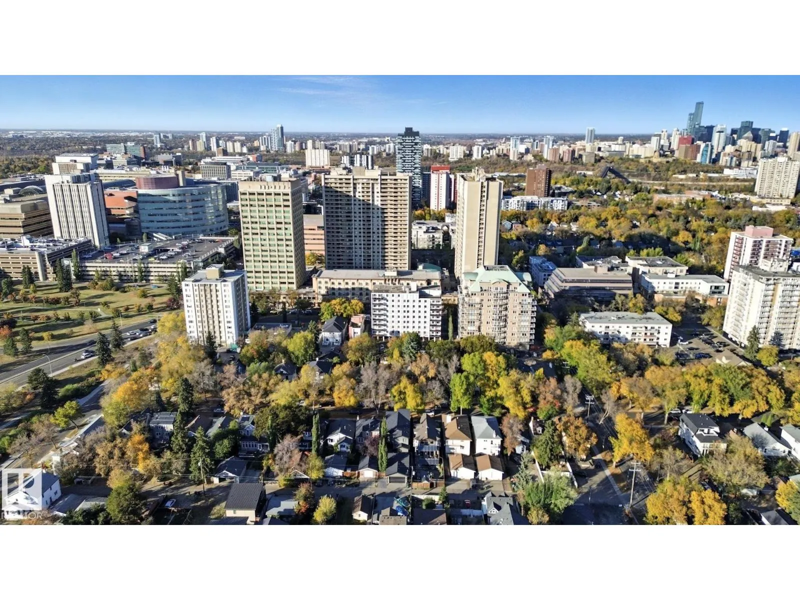 11121 81 AV NW