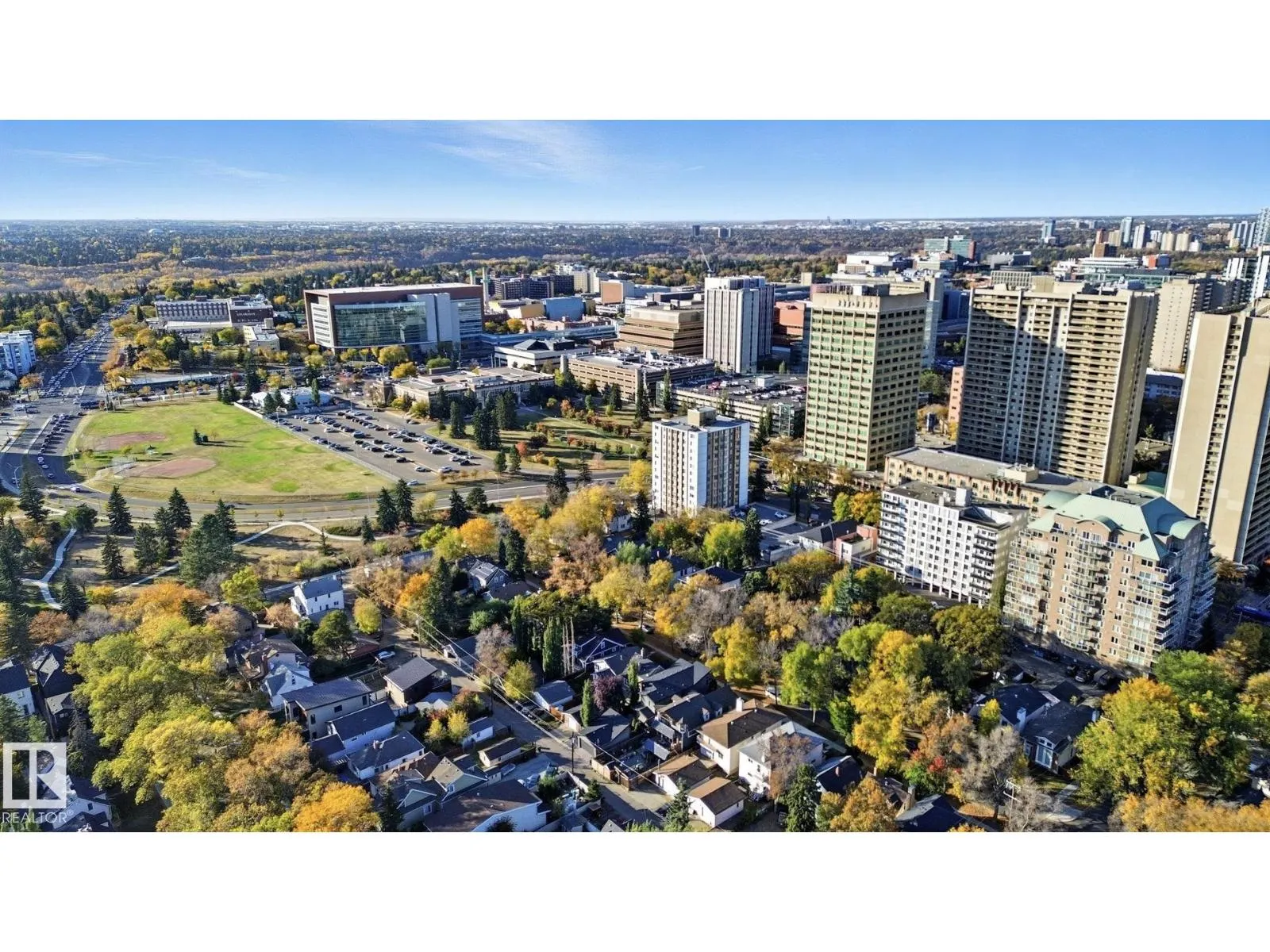 11121 81 AV NW