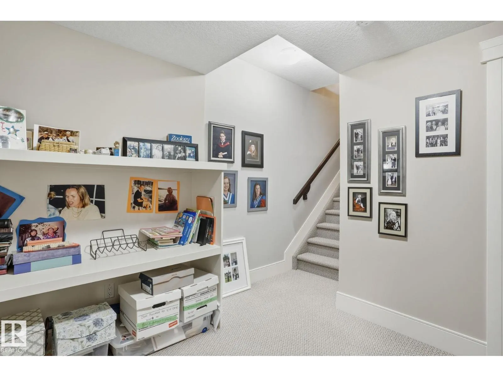 11121 81 AV NW