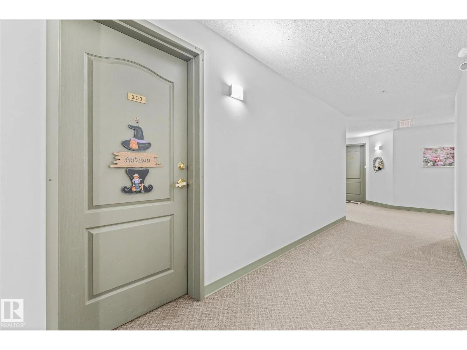 #203 160 KINGSWOOD BV
