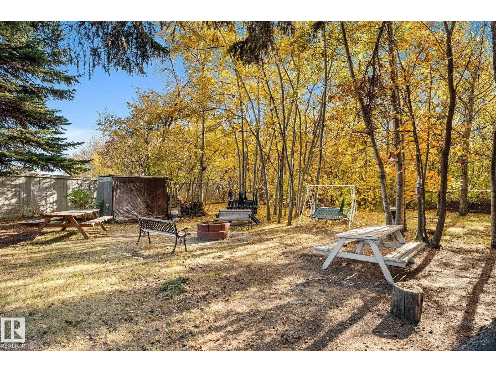 #203 160 KINGSWOOD BV
