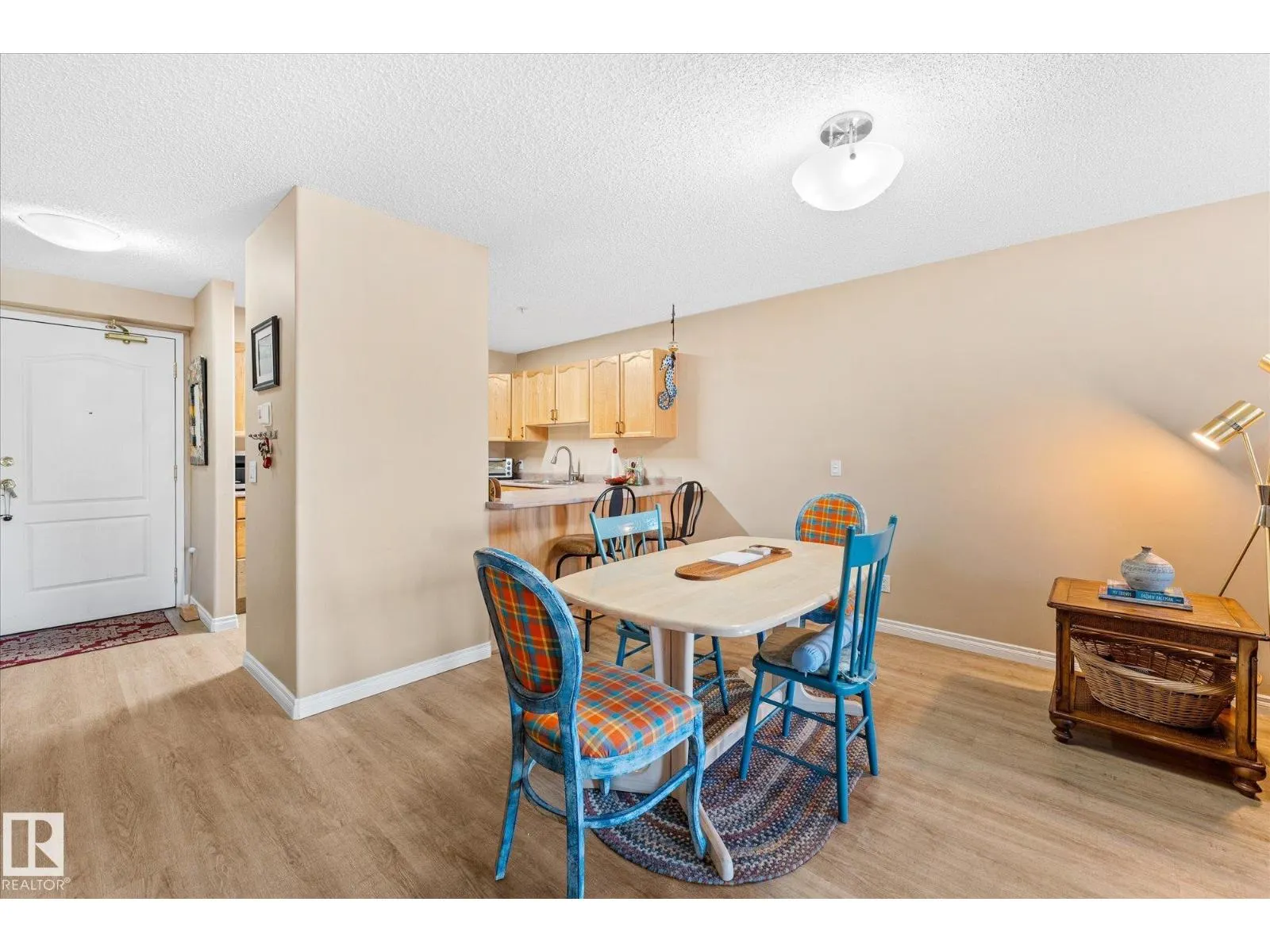 #203 160 KINGSWOOD BV
