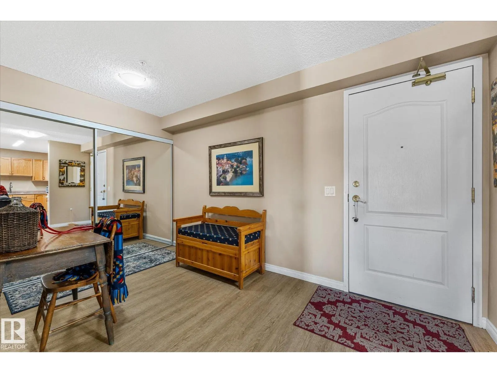 #203 160 KINGSWOOD BV