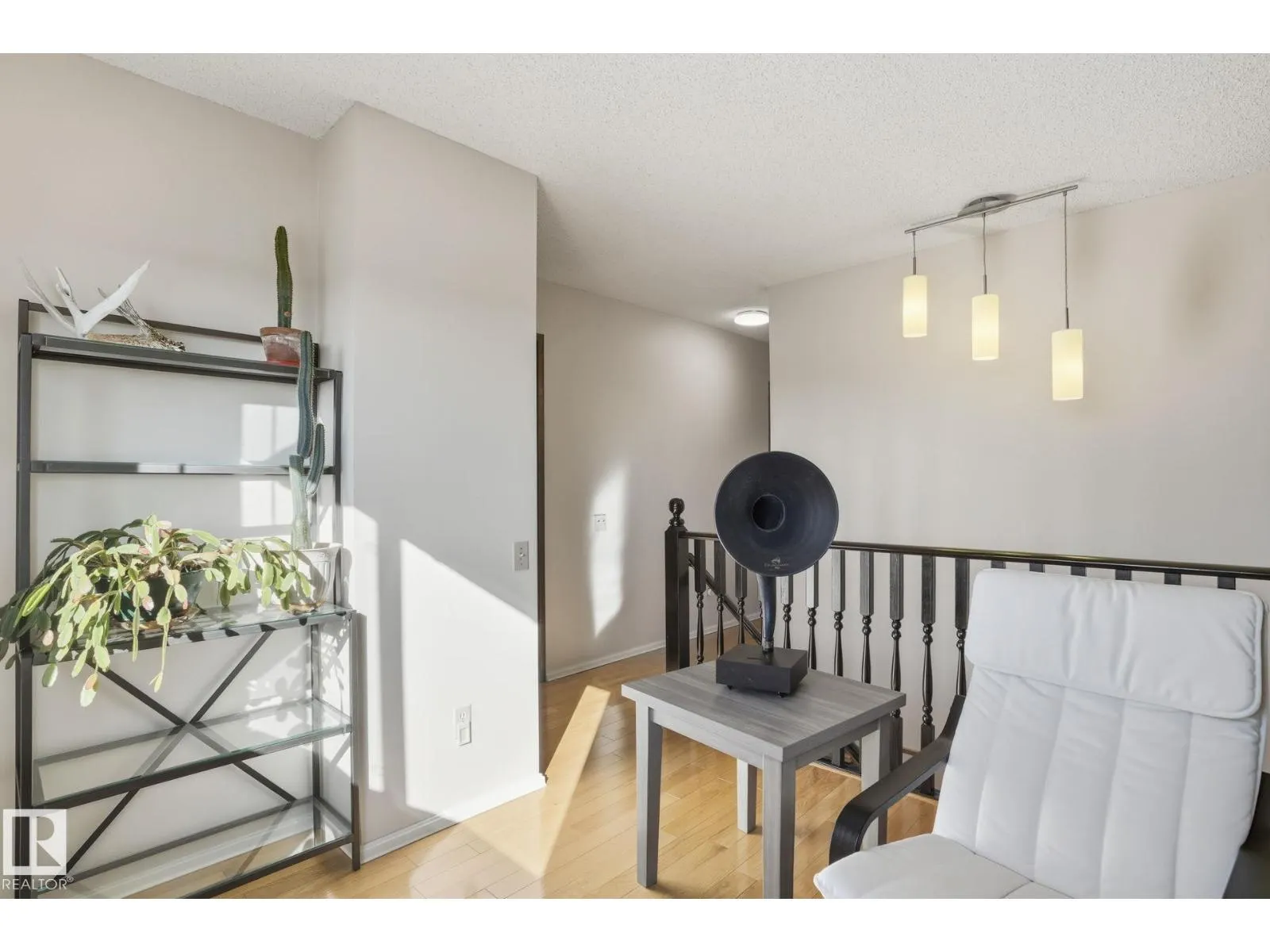 1804 114 ST NW