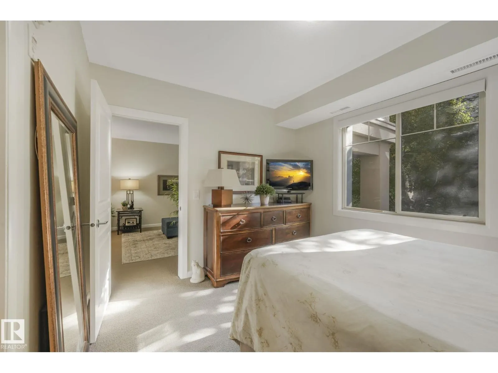 #112 500 PALISADES WY
