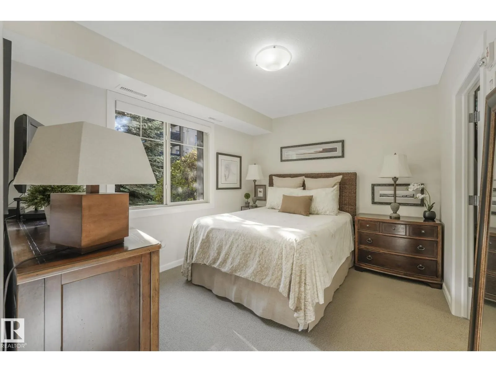 #112 500 PALISADES WY