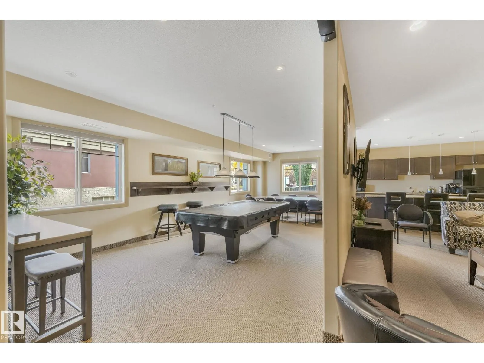 #112 500 PALISADES WY