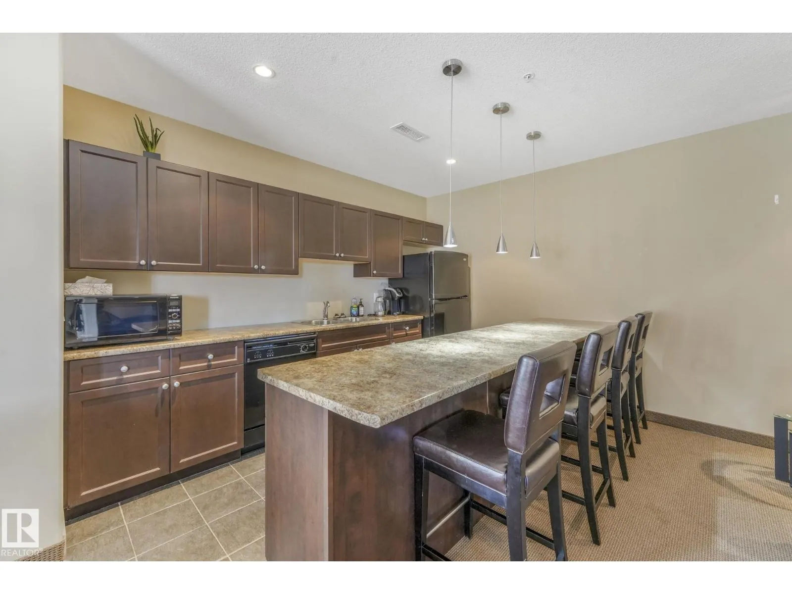 #112 500 PALISADES WY