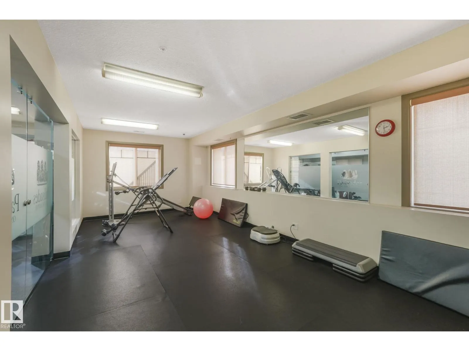 #112 500 PALISADES WY