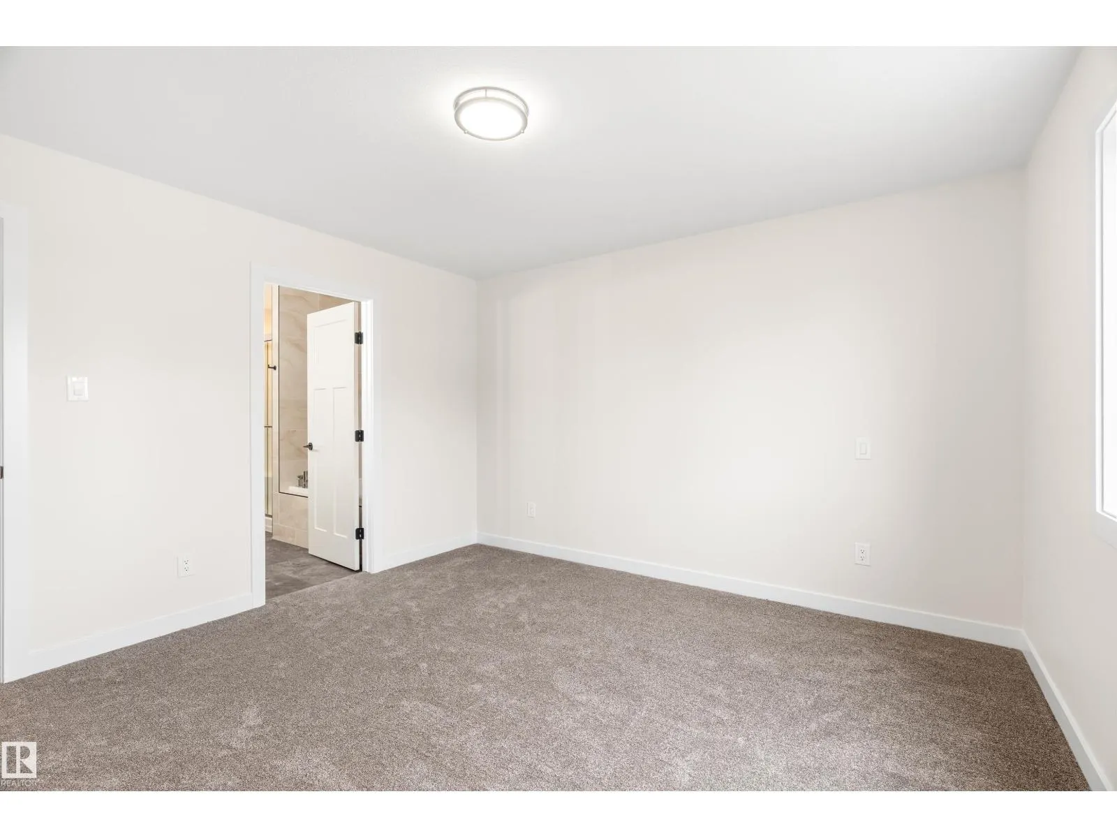 5121 53A AV