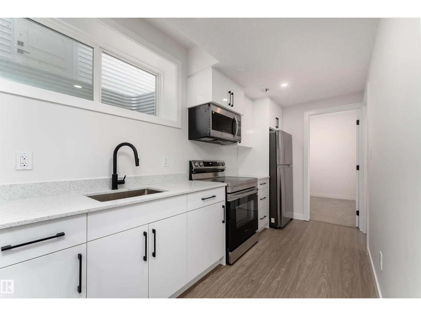 12431 47 ST NW