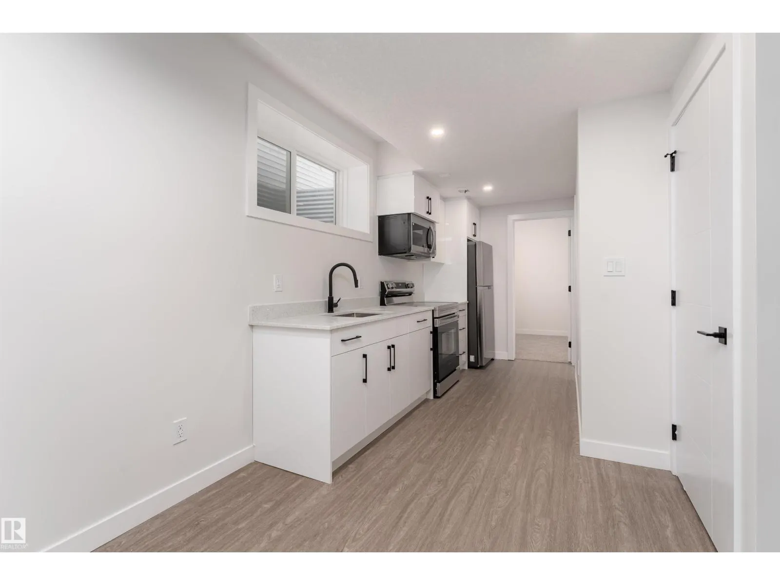 12431 47 ST NW