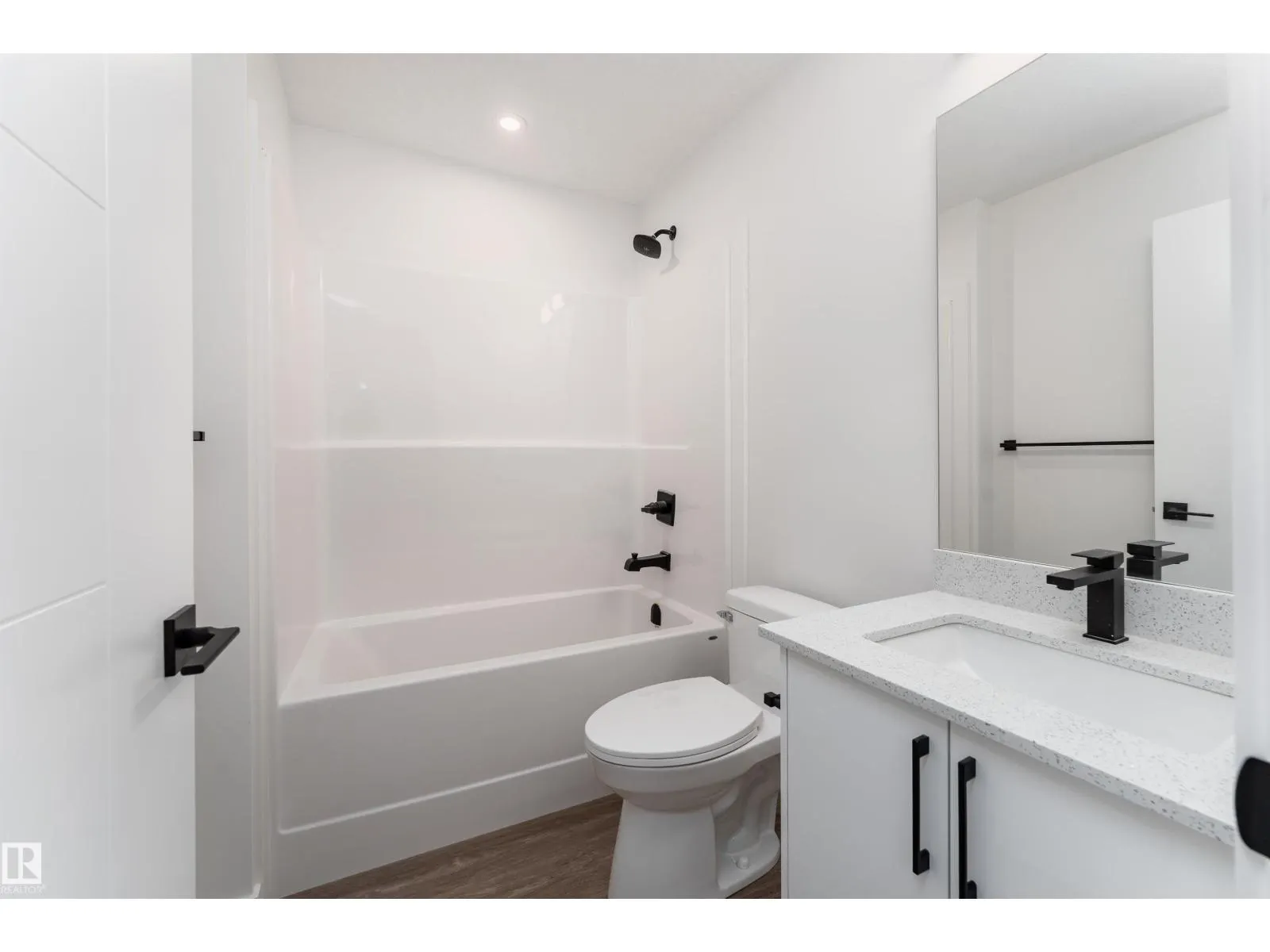 12431 47 ST NW