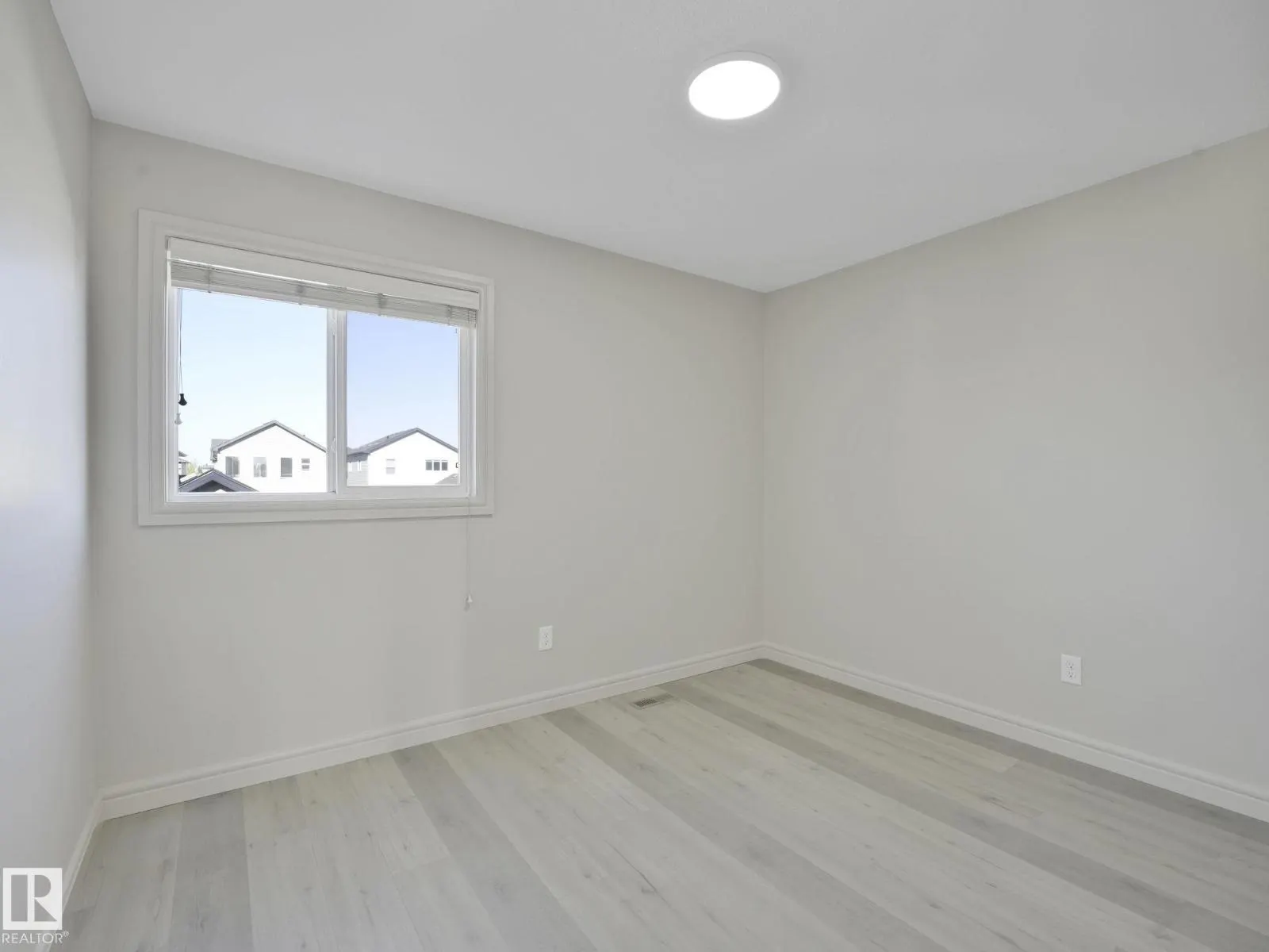 17724 6 AV SW