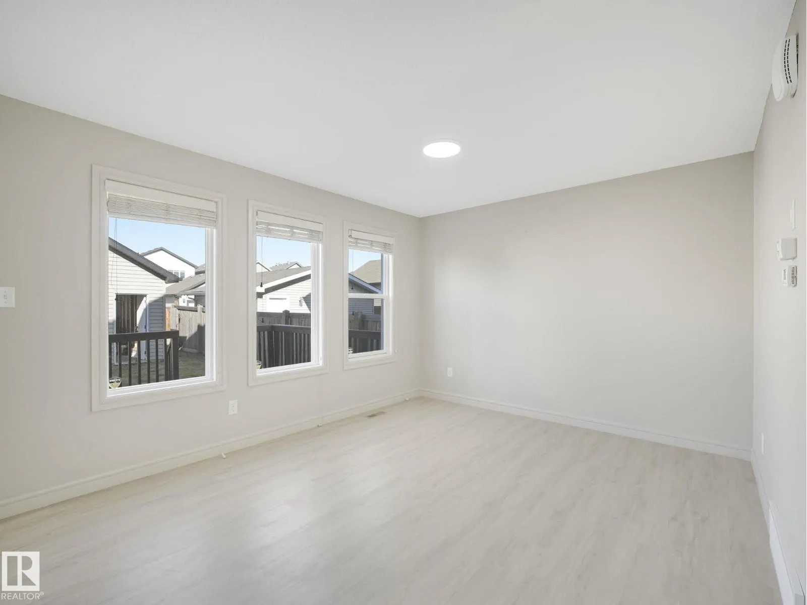 17724 6 AV SW