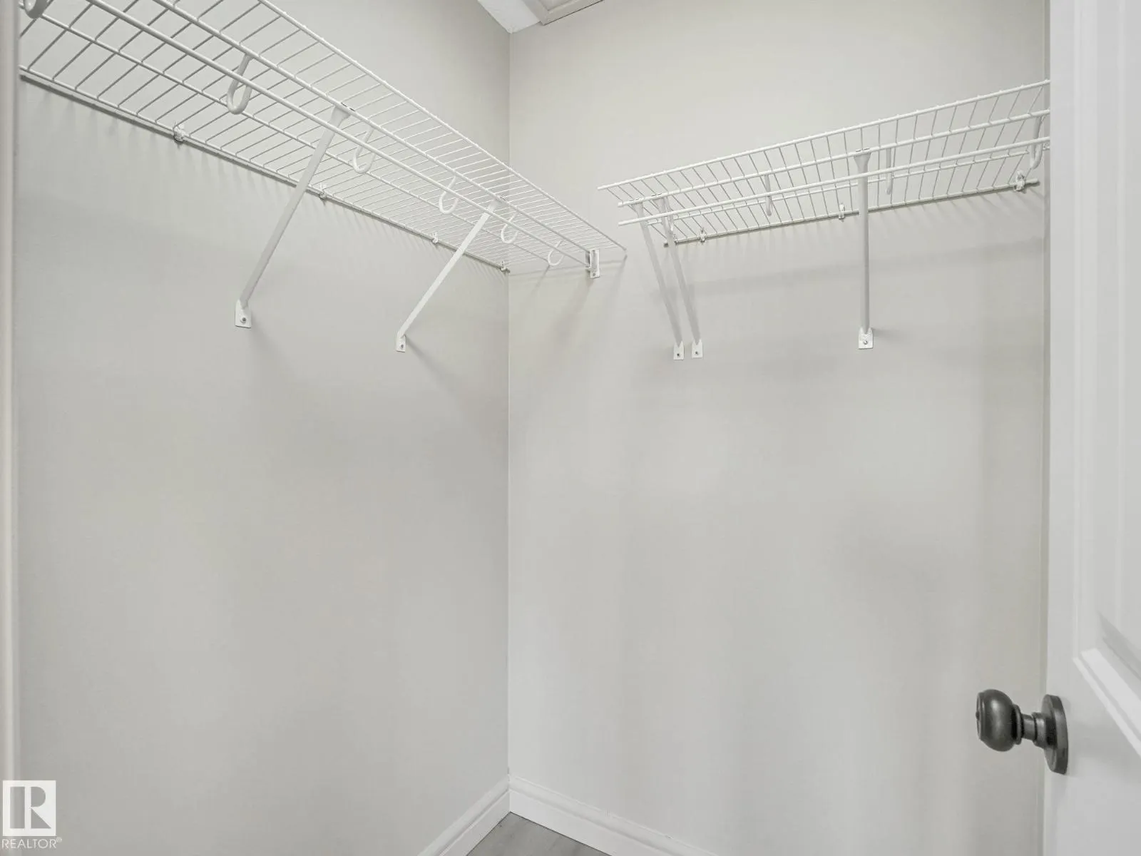 17724 6 AV SW