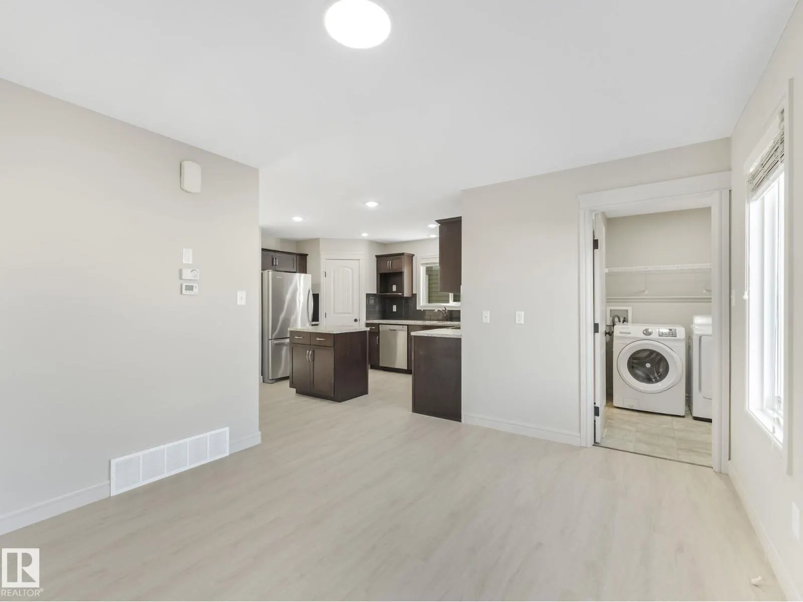 17724 6 AV SW