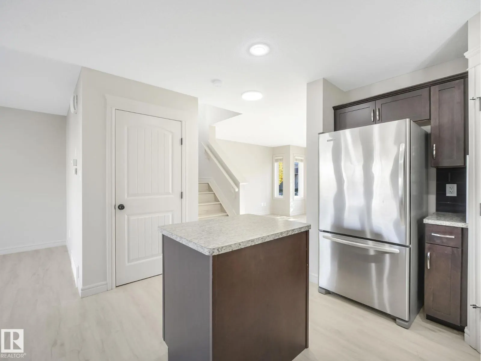 17724 6 AV SW